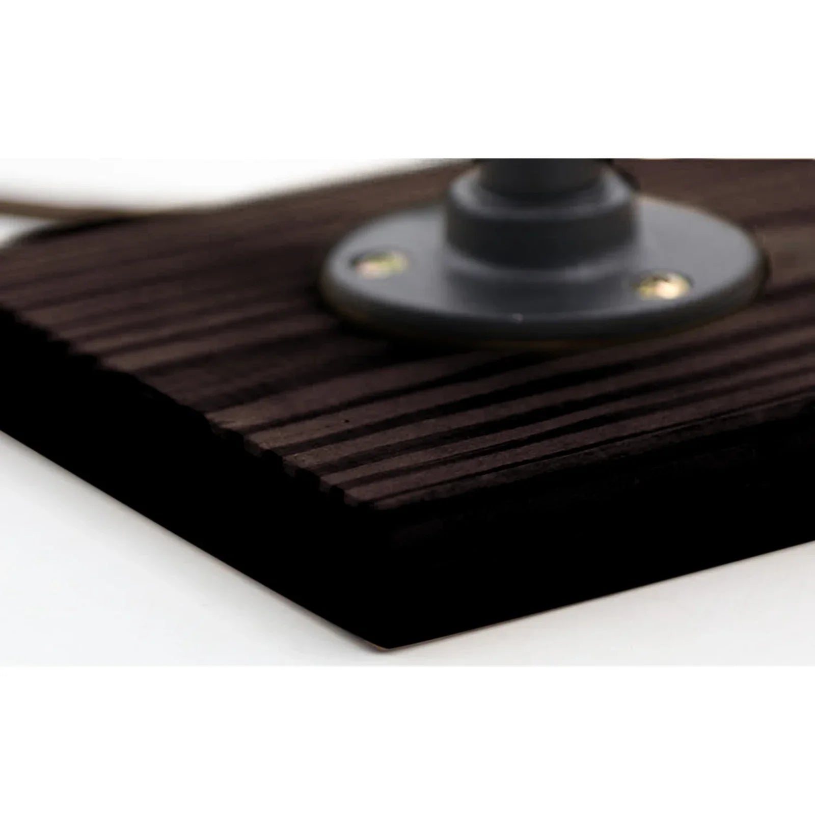 Charmara | Bordslampa – Retrodesign i Metall 4