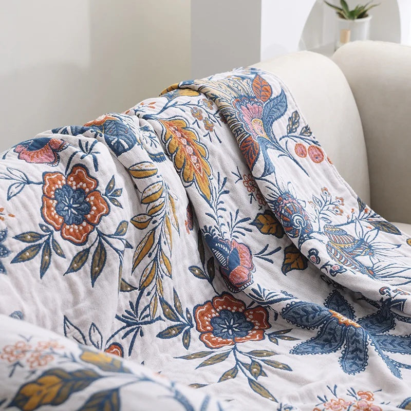 CozyNest - Vändbar Bomullsfilt med Blommönster för Stil och Komfort