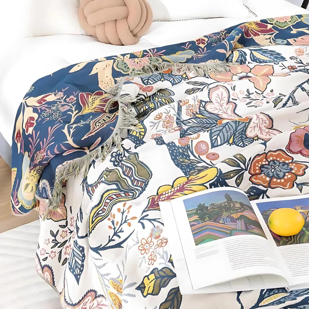 CozyNest - Vändbar Bomullsfilt med Blommönster för Stil och Komfort