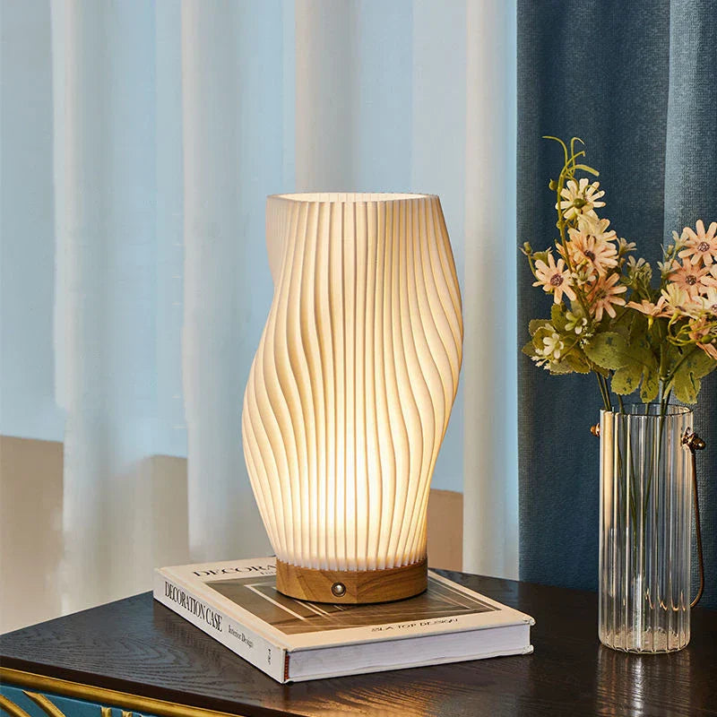 Auralis - Modern Dimbar Våglampa med Elegant Design