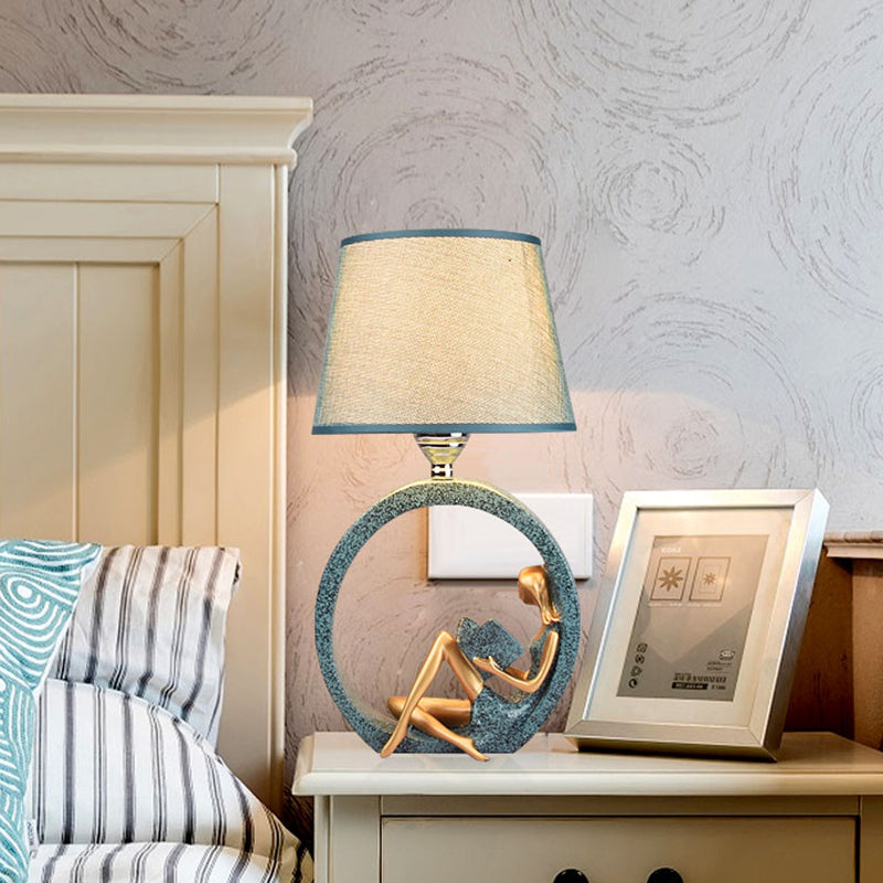 Luminara | Bordslampa – Charmig Design med Mjuk Belysning för Barnrum 1