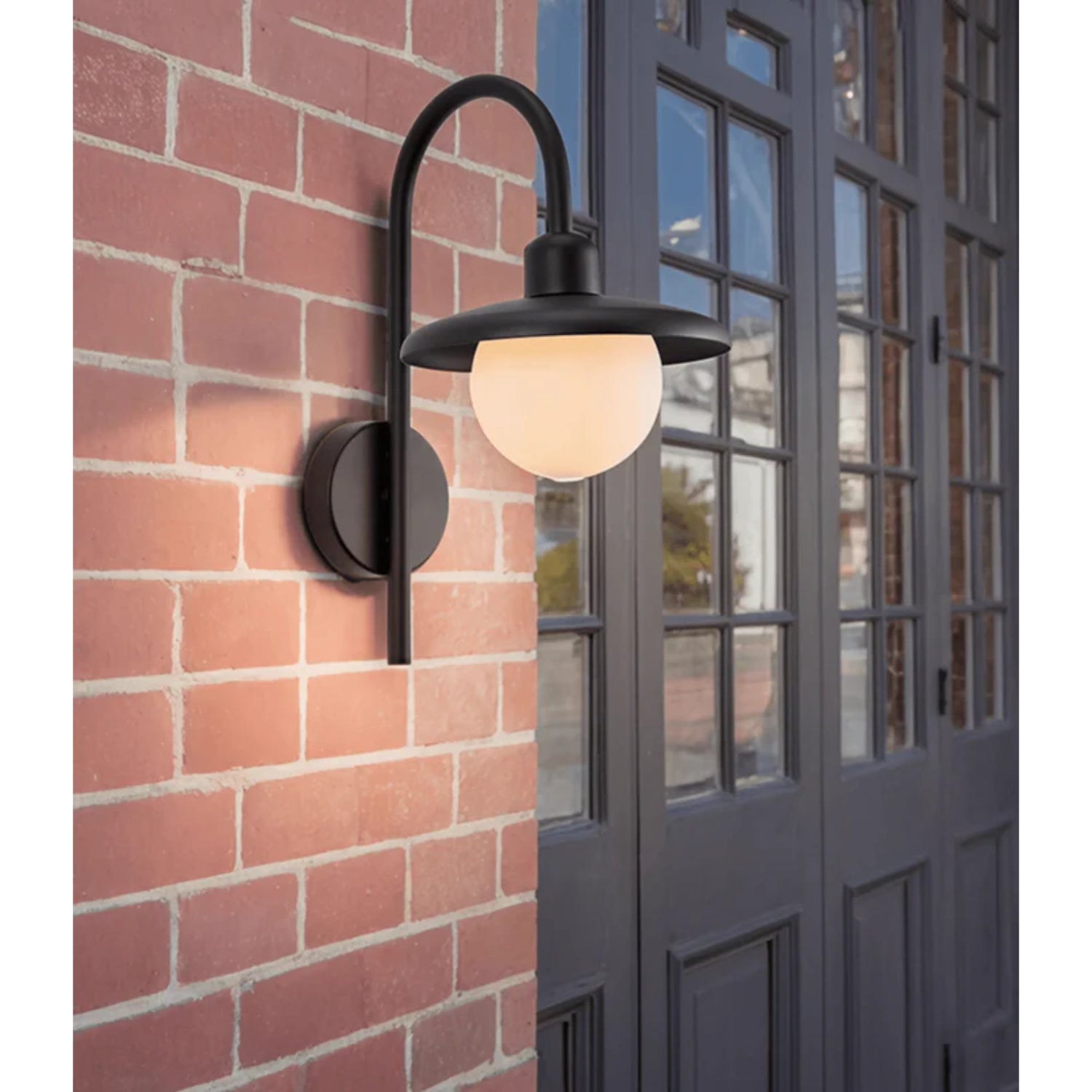 Luminara | Utomhusvägglampa – Väderbeständig LED-belysning för Elegant Utomhusatmosfär 7