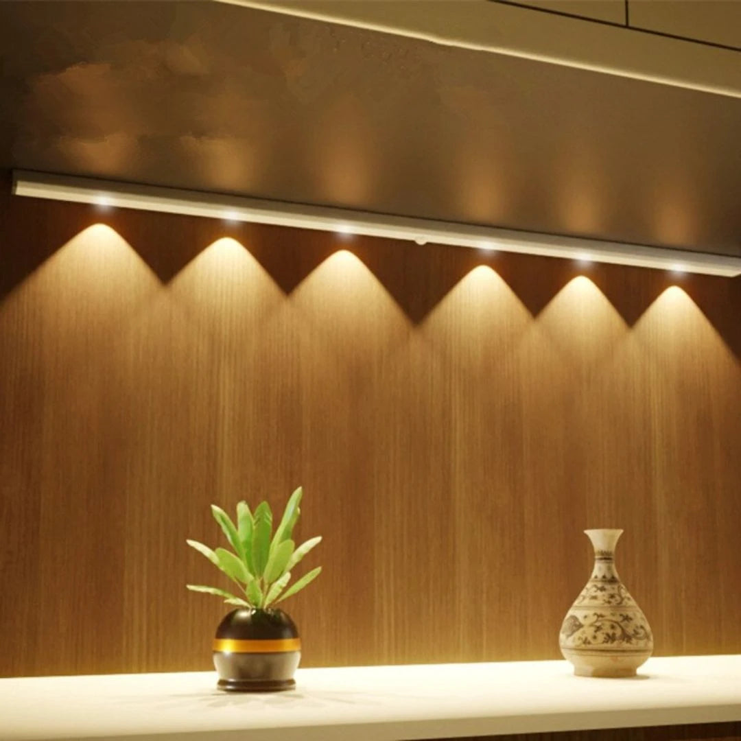 Lumix - Ultratunn Batteridriven LED Lampa med Rörelsesensor