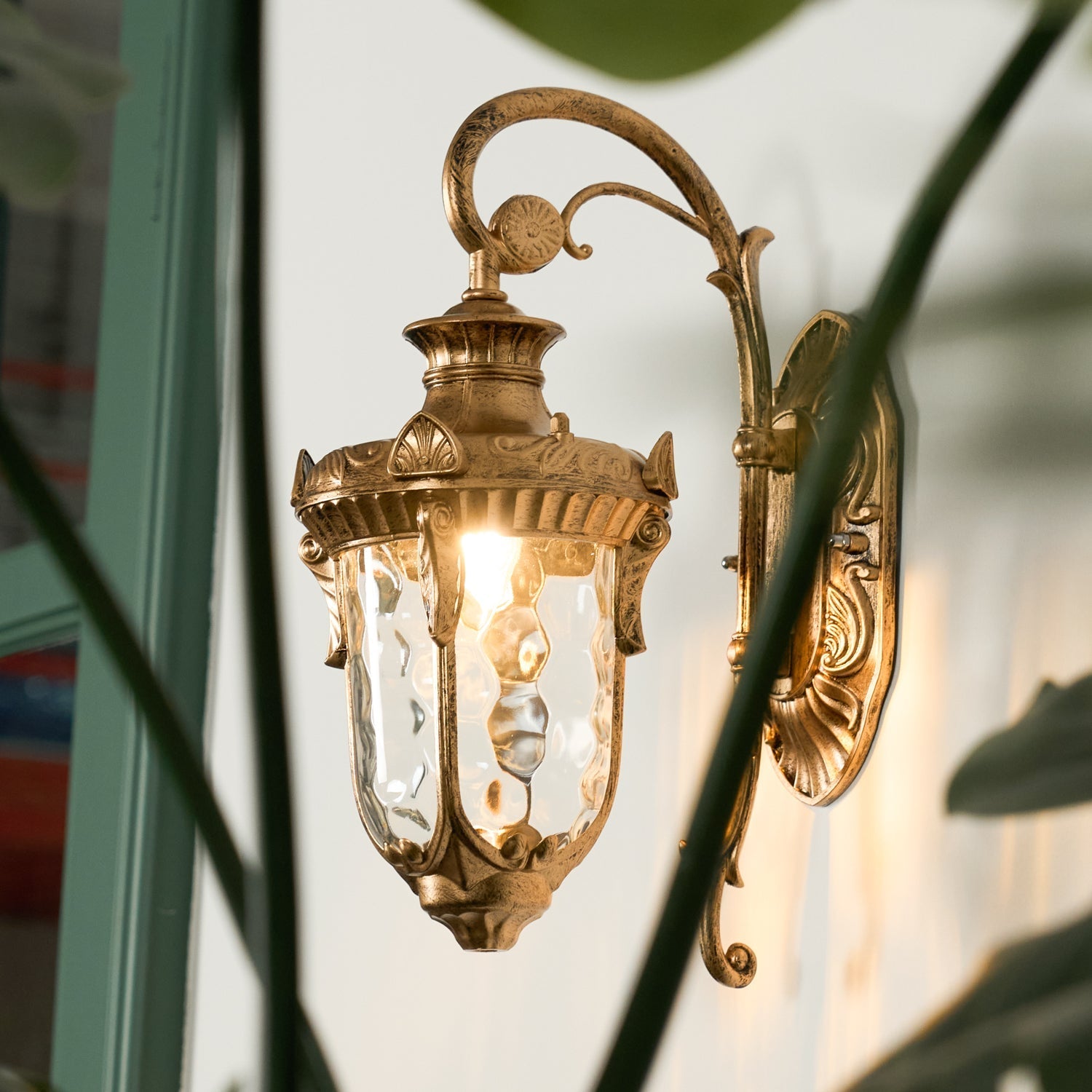 Lunara | Utomhusvägglampa – Elegant design med klassiska detaljer 4