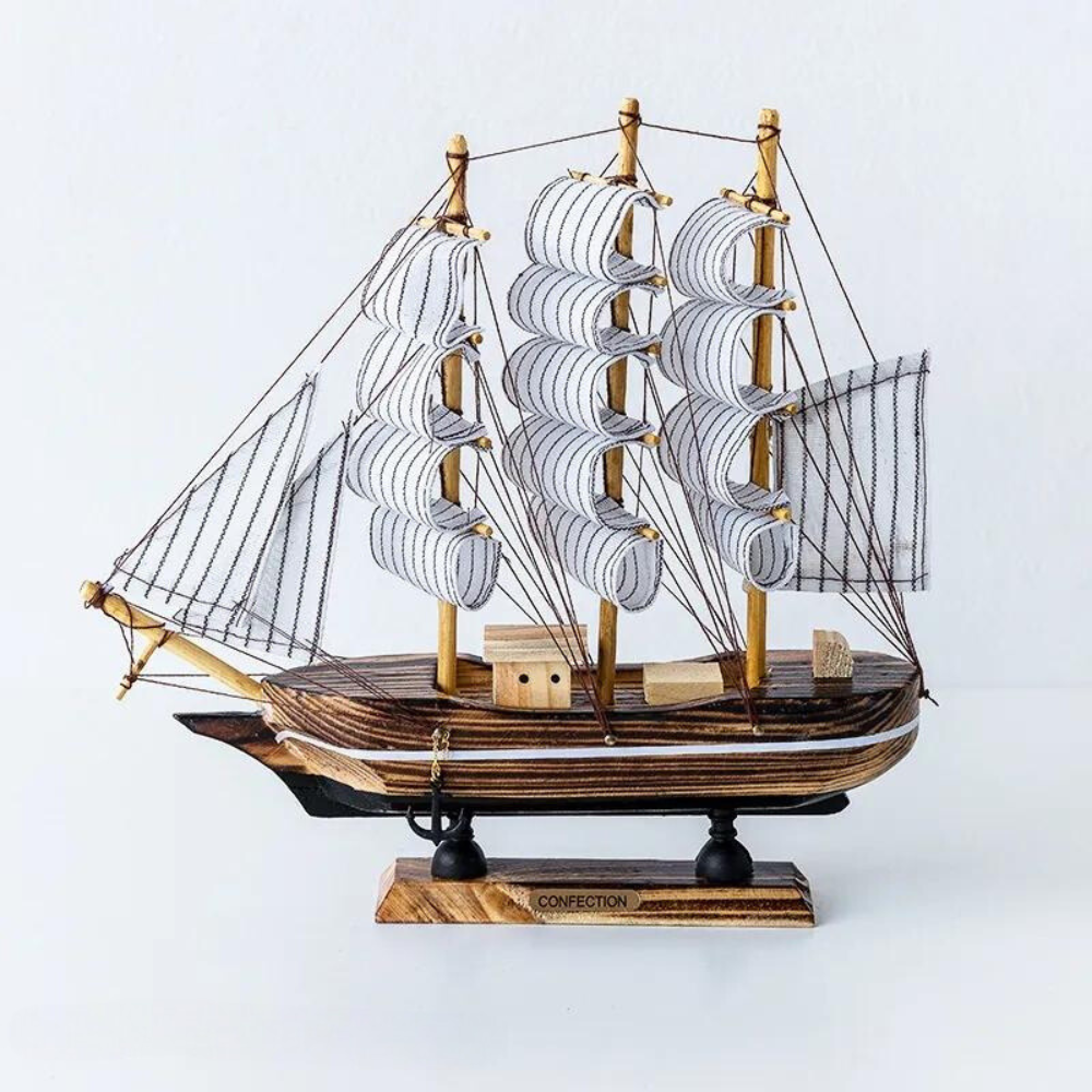Nautica - Elegant Trä Segelbåtskulptur med LED-belysning