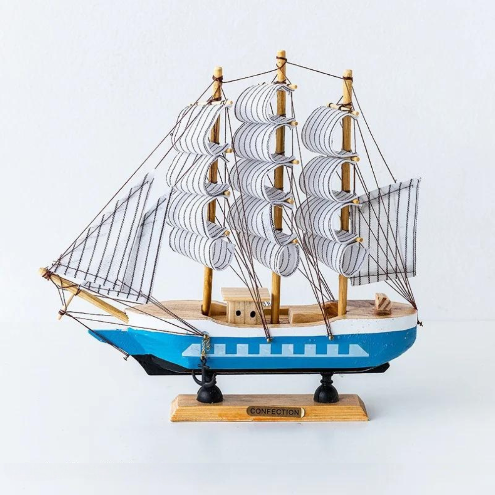 Nautica - Elegant Trä Segelbåtskulptur med LED-belysning