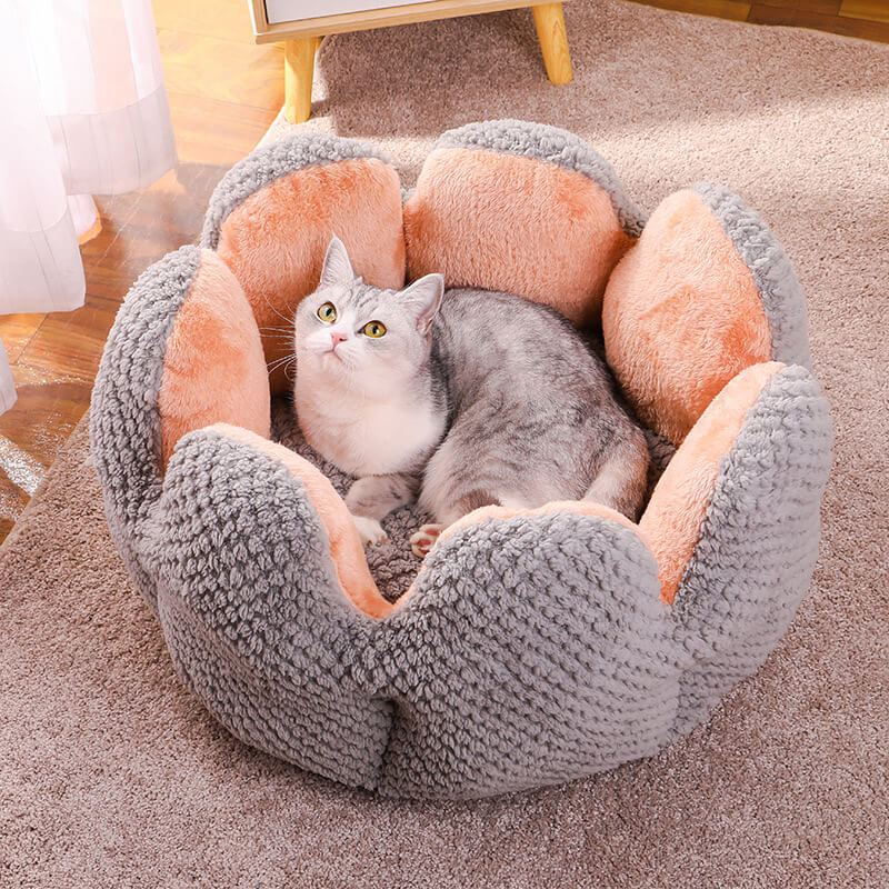 PawComfort - Mjuk Blomformad Katt- och Hundsäng för Ultimat Avkoppling