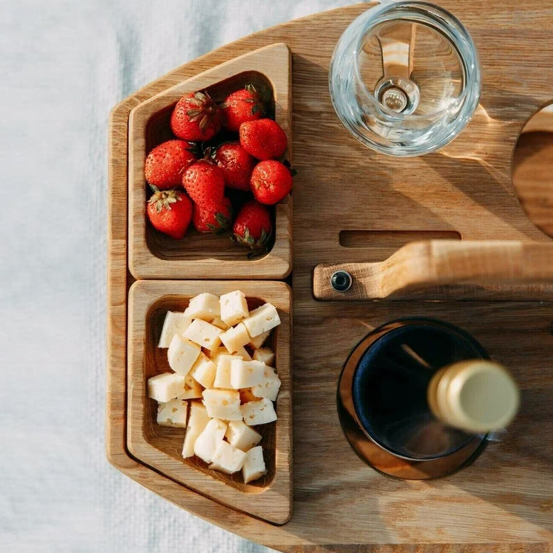 WineMate - Bärbart Vinbord i Trä med Snacksfack för Utomhusbruk