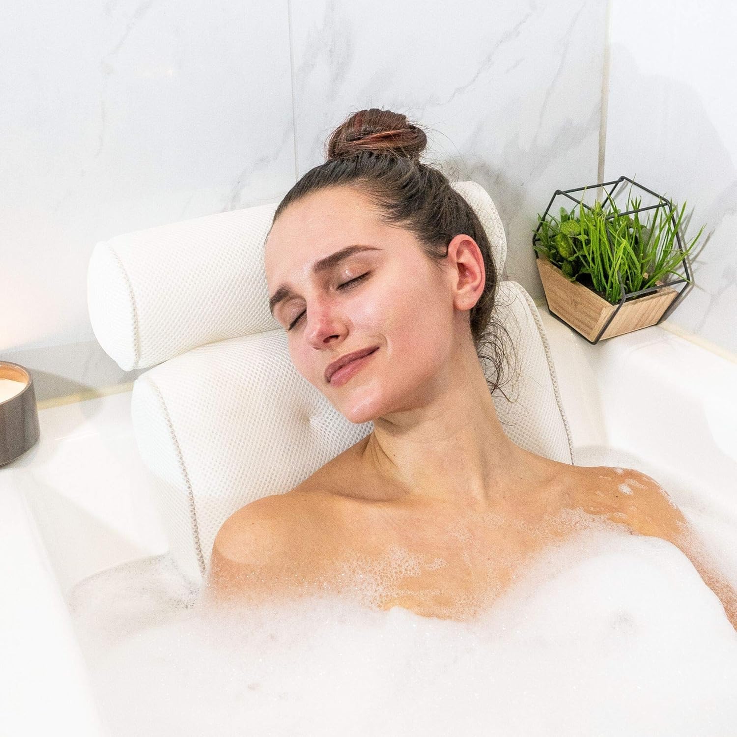 AquaEase - Ergonomisk Badkudde med Antislip för Ultimat Avkoppling och Stöd