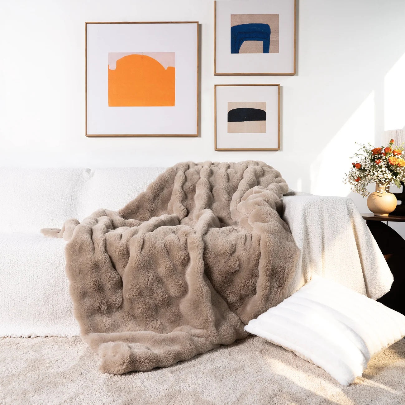 CozyNest - Lyxig Fällfilt i Fuskpäls med Dubbel-Lager för Året Runt Komfort