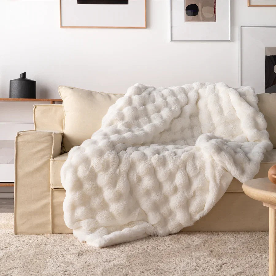 CozyNest - Lyxig Fällfilt i Fuskpäls med Dubbel-Lager för Året Runt Komfort