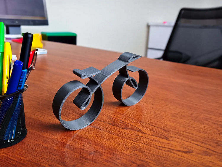 Cycliq - Minimalistisk Väggdekoration