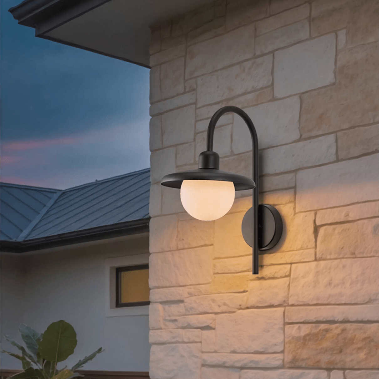 Luminara | Utomhusvägglampa – Väderbeständig LED-belysning för Elegant Utomhusatmosfär 2