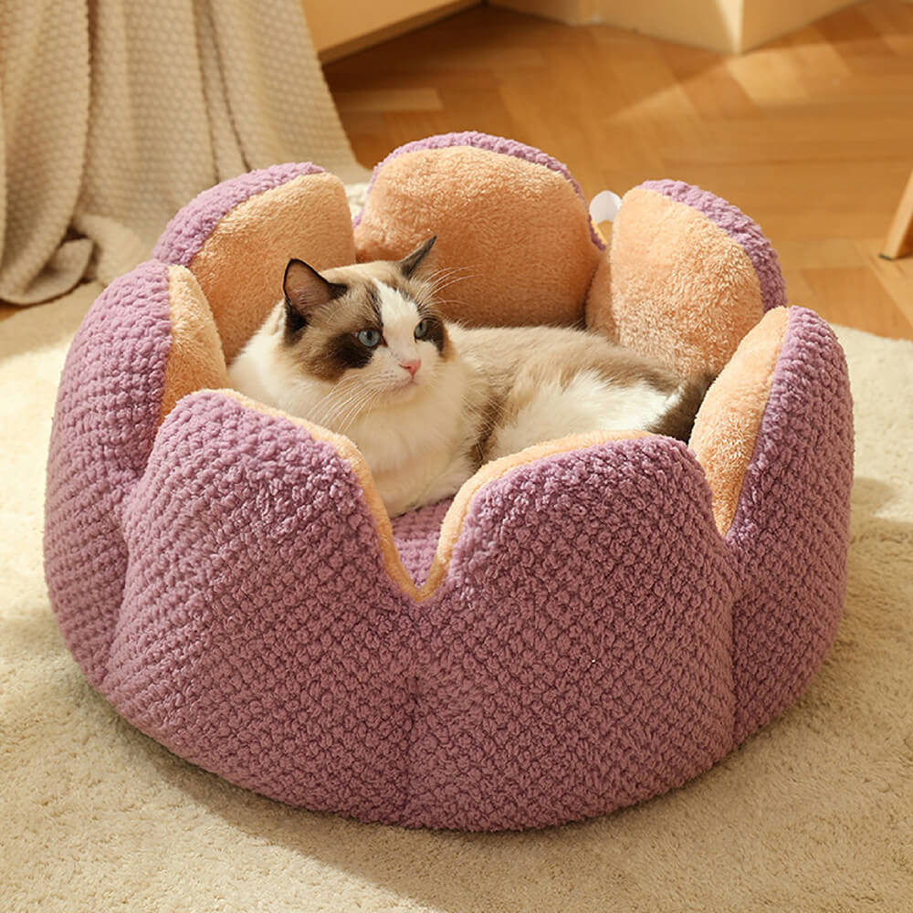 PawComfort - Mjuk Blomformad Katt- och Hundsäng för Ultimat Avkoppling