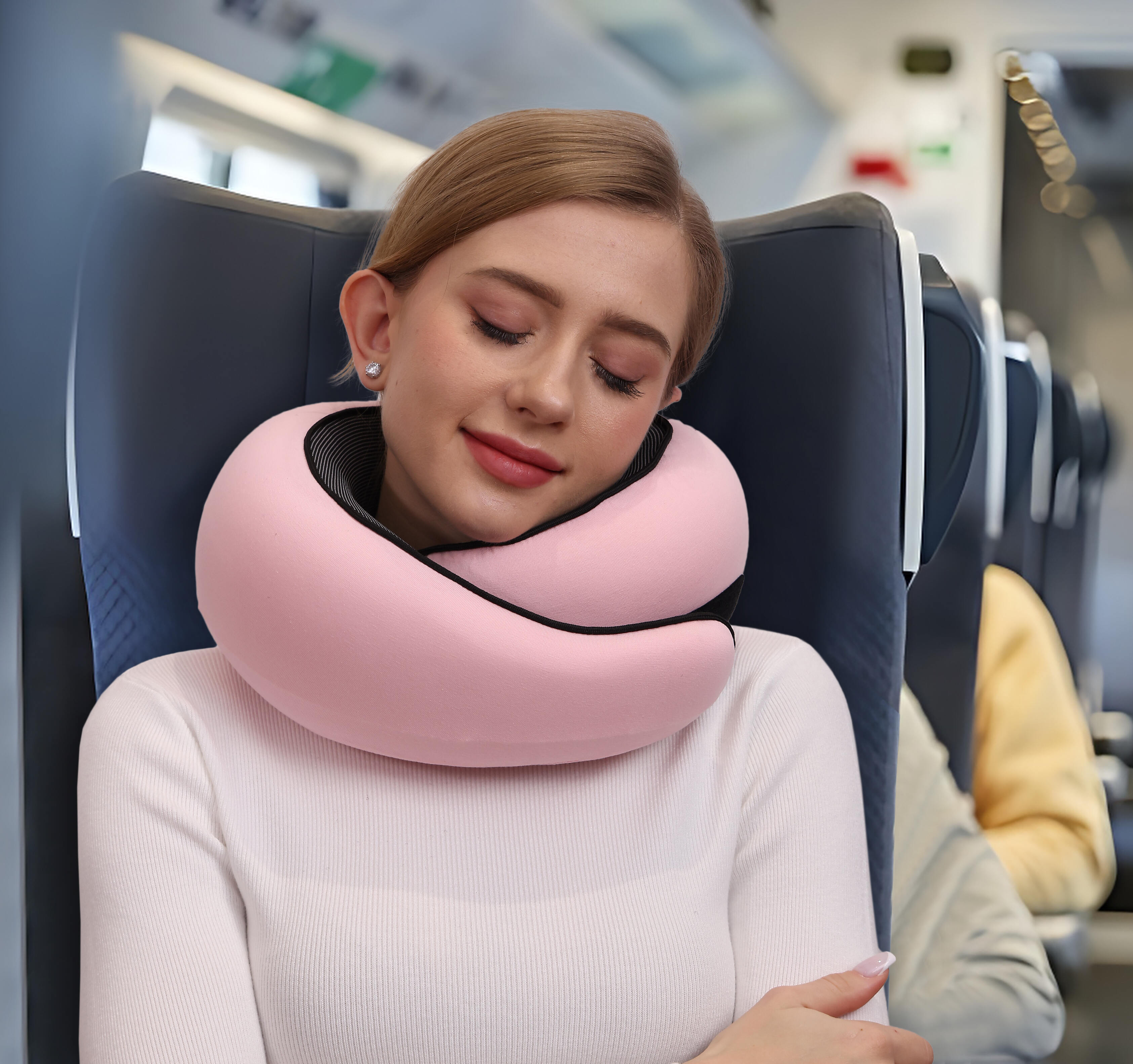 TravelEase - Ergonomisk Resekudde med Nackstöd för Bekväm Avkoppling